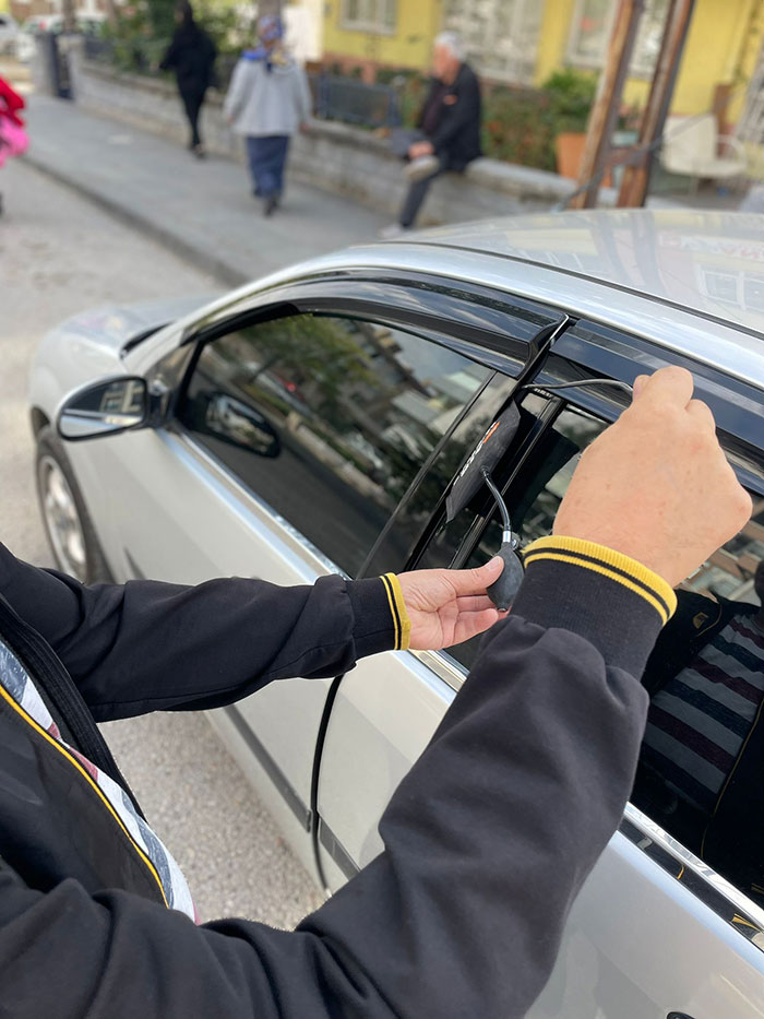 Gülbahçe Oto Kilitçisi